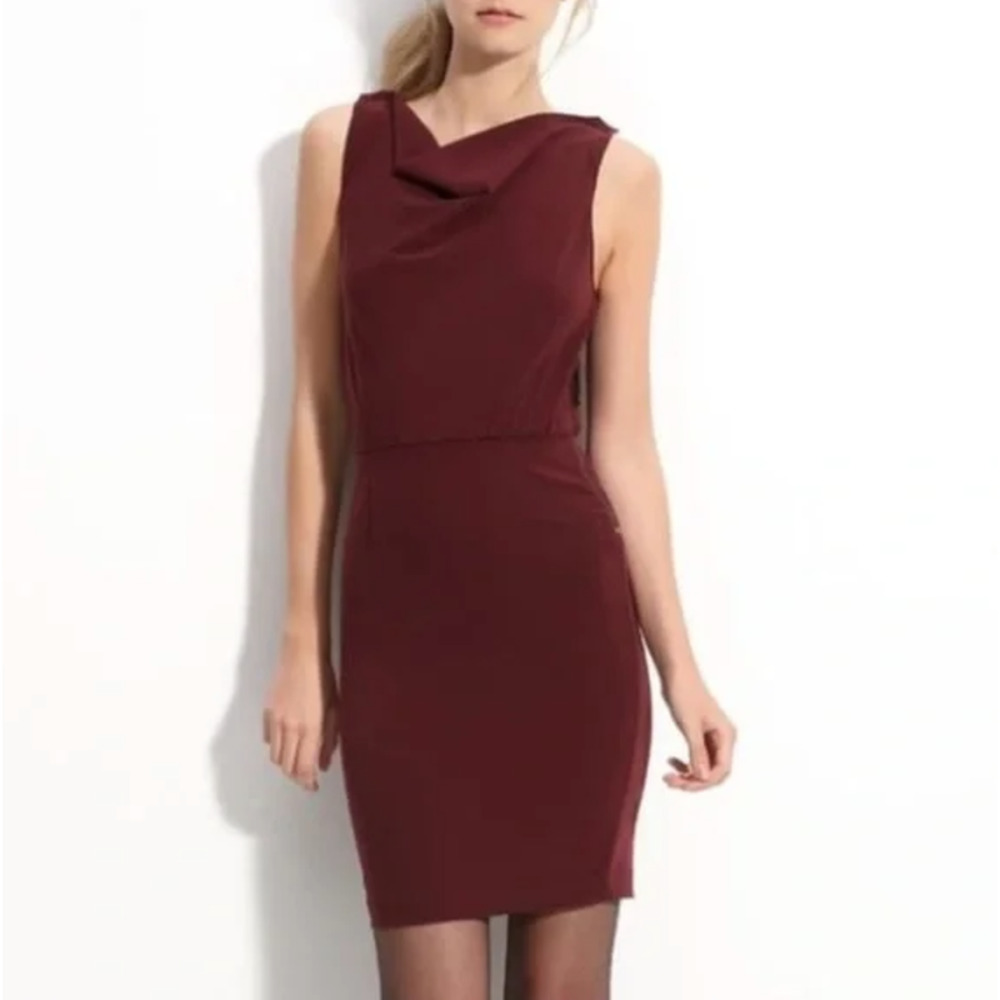 Alice + Olivia Dayna Sleeveless Dress